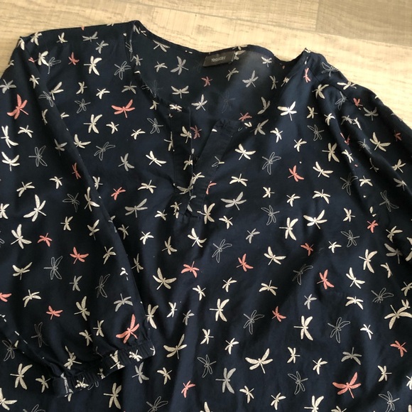 Cute butterfly blouse casual plus size - Picture 3 of 7